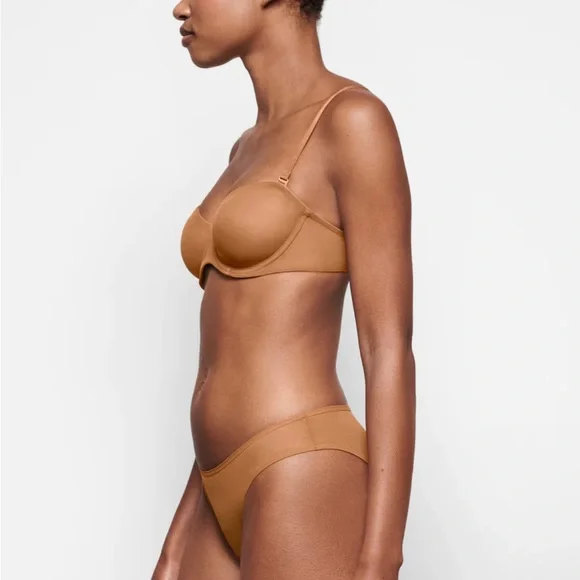 🧡SKIMS ULTRA FINE MESH STRAPLESS UNDERWIRE BRA IN BRONZE 34B - Picture 3 of 6